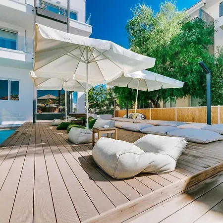 Lydia - Mythical Sands Apartment