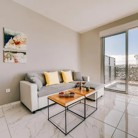 Lydia - Mythical Sands Apartman *